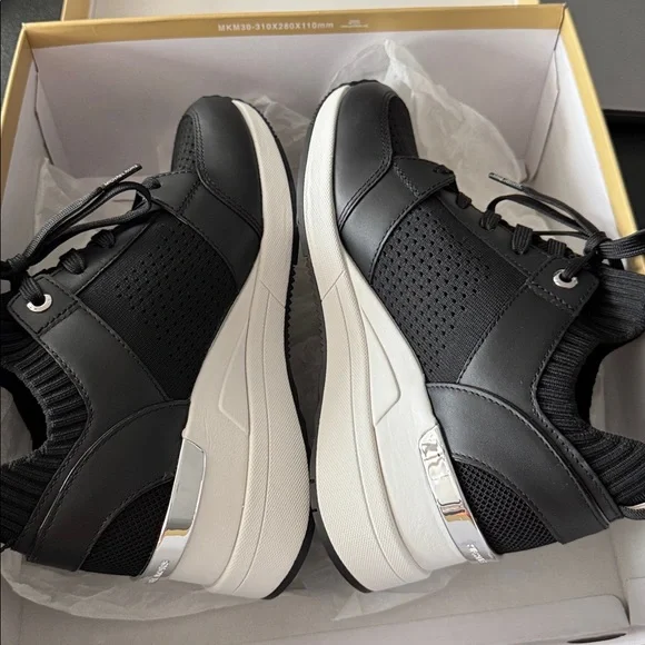 MICHAEL Michael Kors
Women's Georgie Knit Lace-Up Trainer Sneakers - Picture 8 of 9